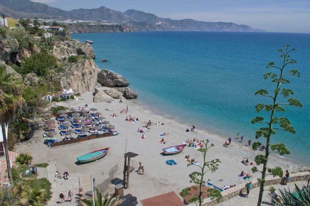 Apartamento Neptuno Nerja Luaran gambar